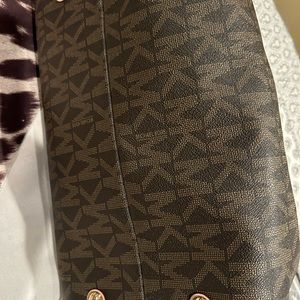 Michael Kors bag great condition.
